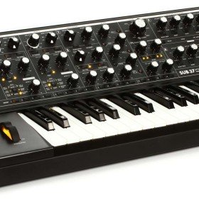 Moog Subsequent 37