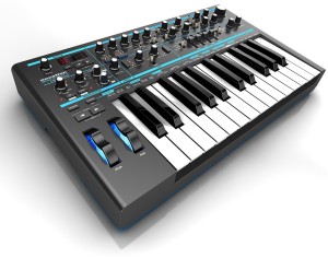 NOVATION Bass Station II