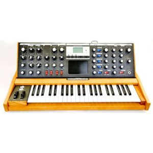 Moog Minimoog Voyager Performer Edition