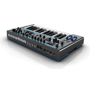 NOVATION Bass Station II