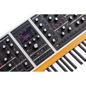 Moog One 16