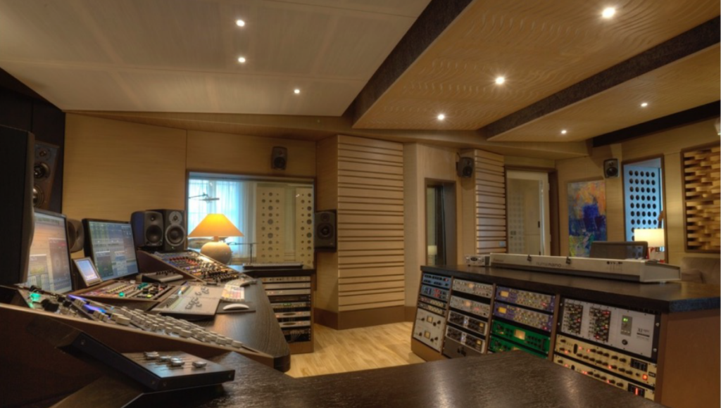 Studio Mulinetti's control room (ph. by studiosoundservice.com)